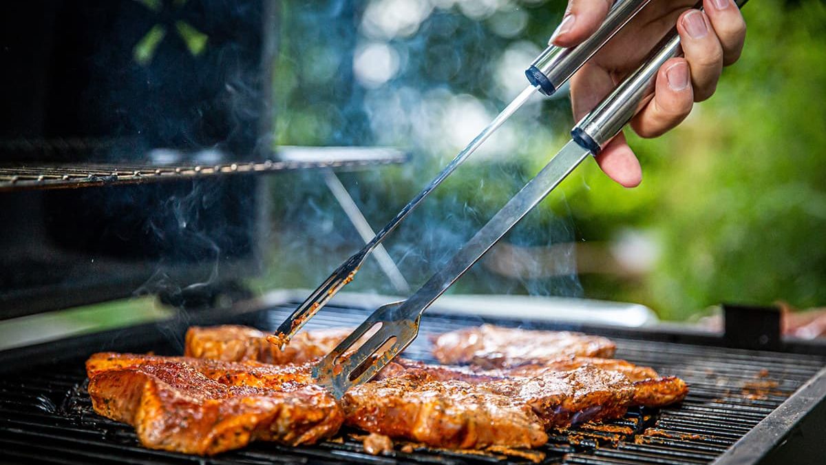 5 Tips for Grilling at the Beach