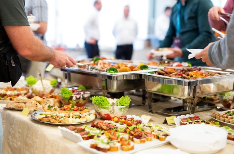 Save Some Amount while Hiring a Catering Service